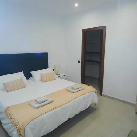 Luna - Stunning 5 Bedroom With Ac