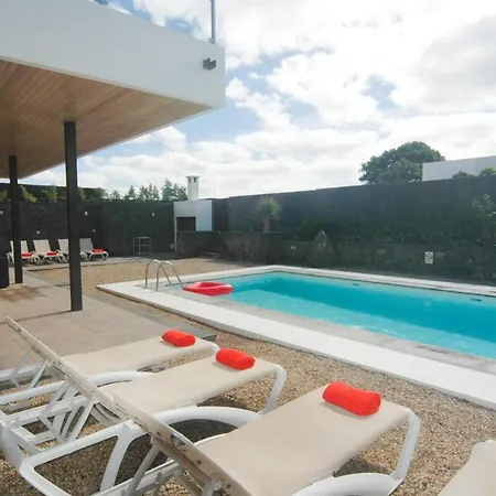 Luna - Stunning 5 Bedroom With Ac *