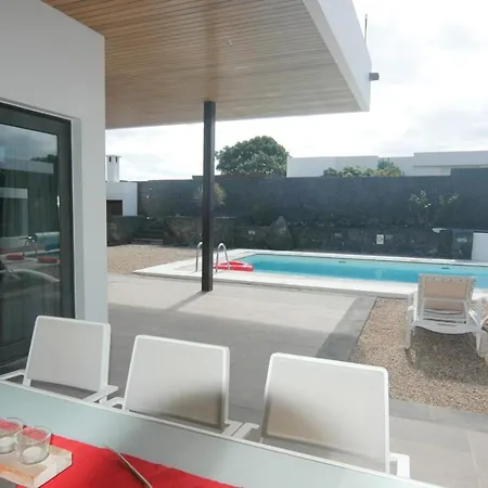 Villa Luna - Stunning 5 Bedroom With Ac *